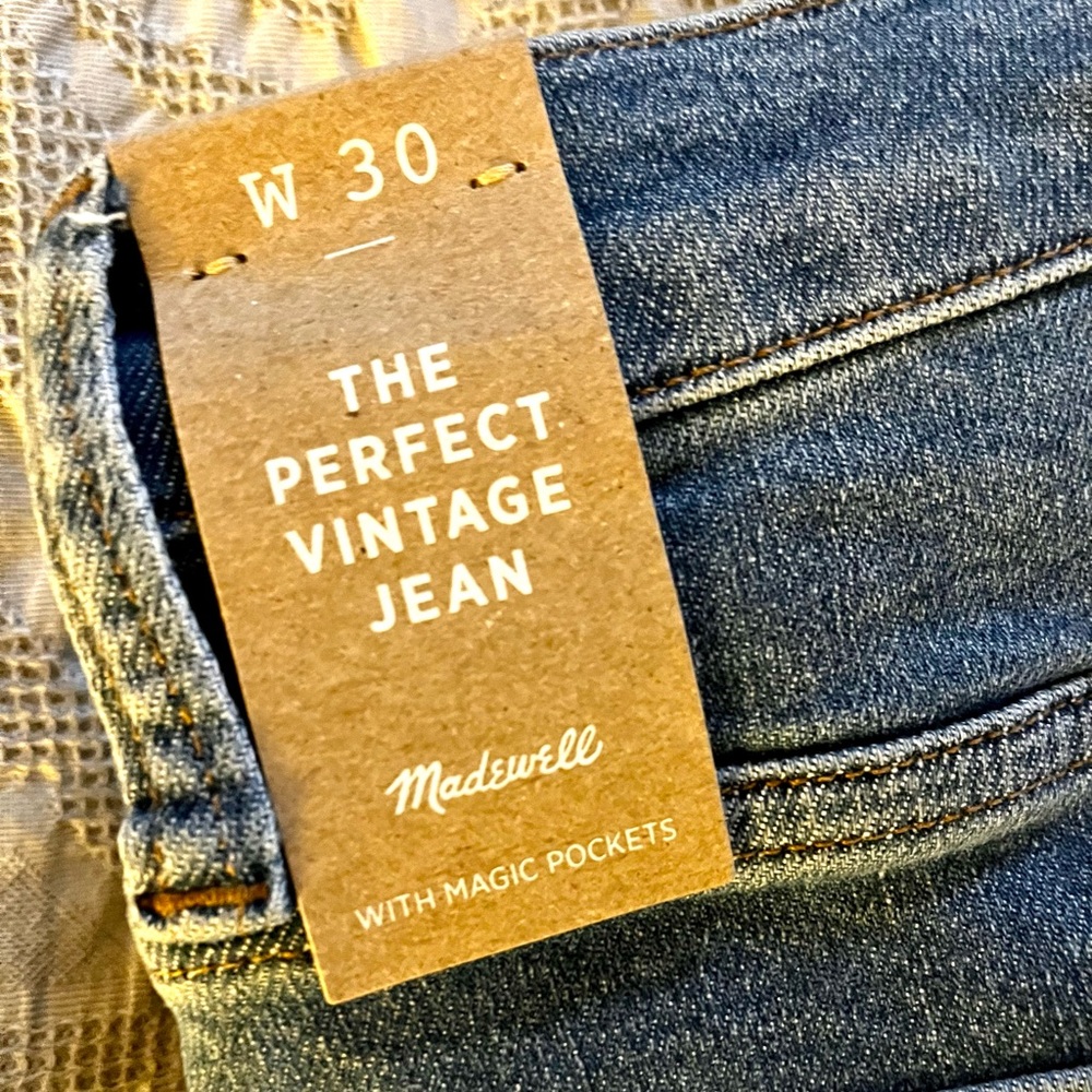 Madewell NWT Perfect Vintage Jean in Finney Wash W30